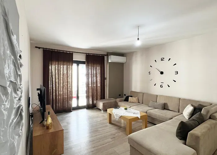 B2 Apartman Tirana